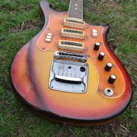 - Ural 650 Elektromos gitár - GLaszló [Ma, 17:13]