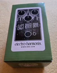 Electro-Harmonix East River Drive