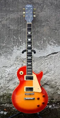 Epiphone Les Paul Cseh