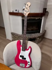 Squier Mini Precision Bass