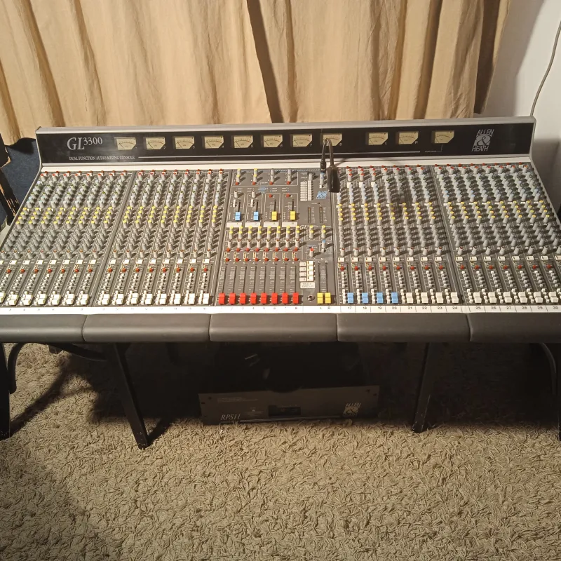 Allen & Heath GL 3300 Mixing desk