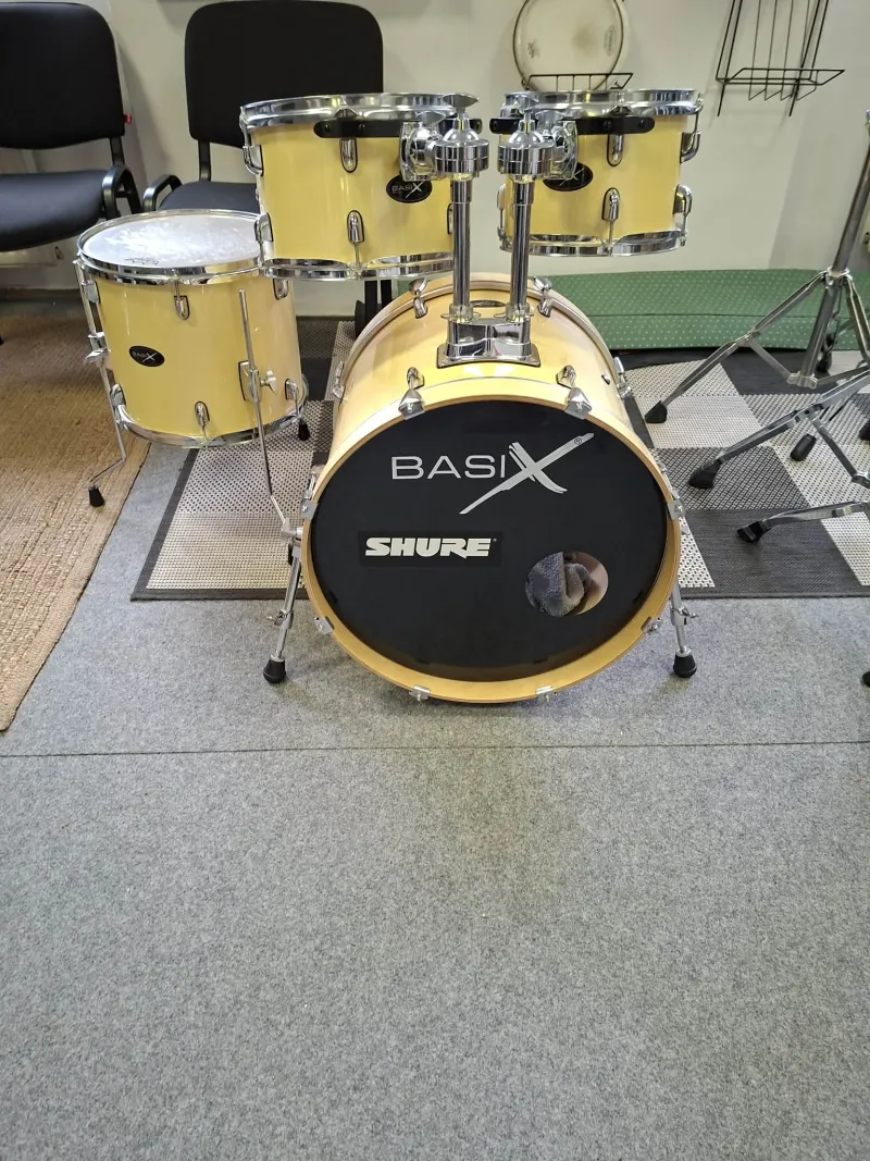 Basix  Dobfelszerelés