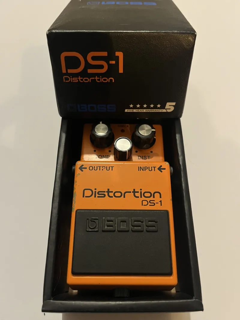 BOSS DS1 Distorsionador