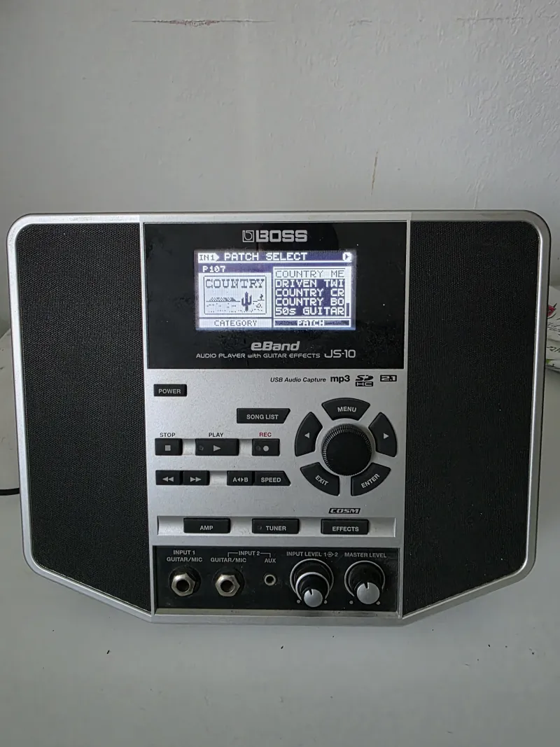 BOSS JS-10 eBand Kombinovaný zosilňovač pre gitaru