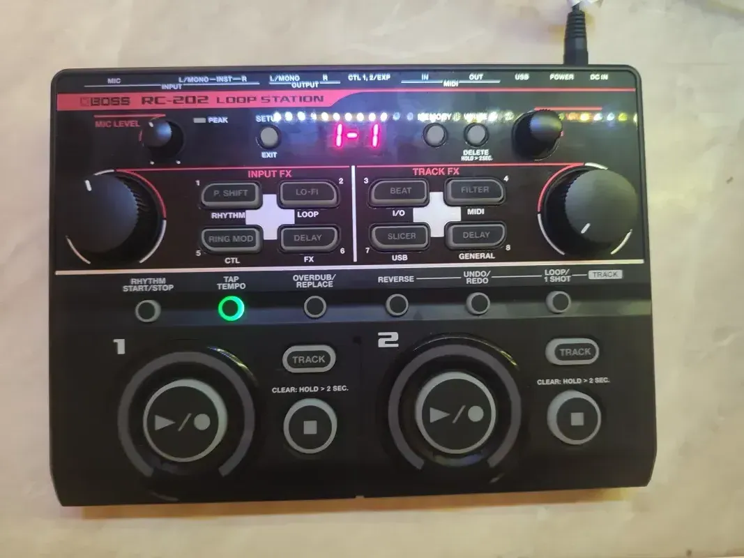 BOSS RC-202 Loop station