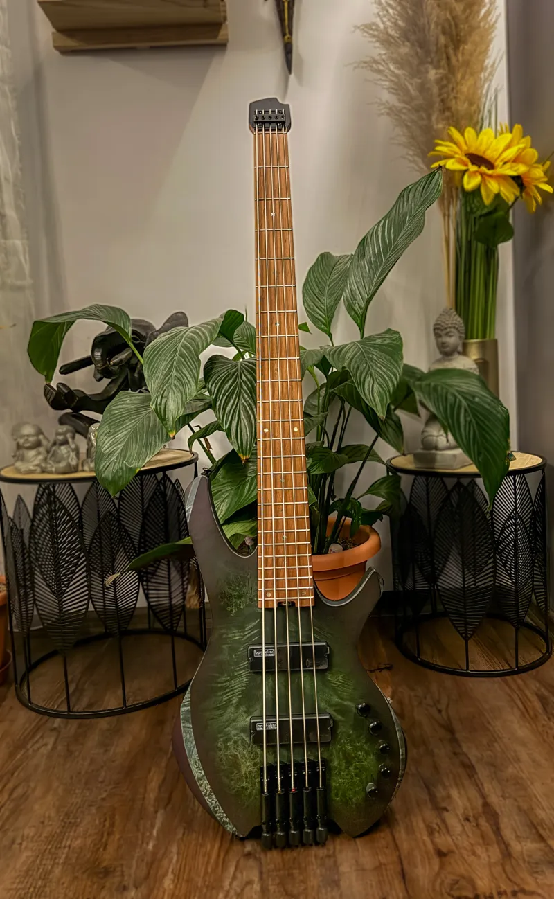 Cort Space 5 SDG Basszusgitár 5 húros