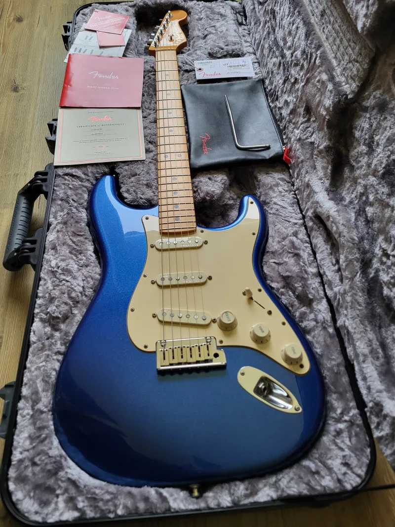 Fender American Ultra Electric guitar