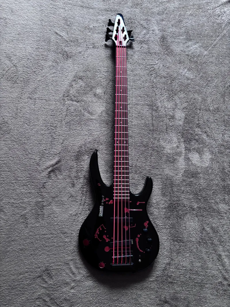 Hohner B-Bass V Bass guitar 5 strings