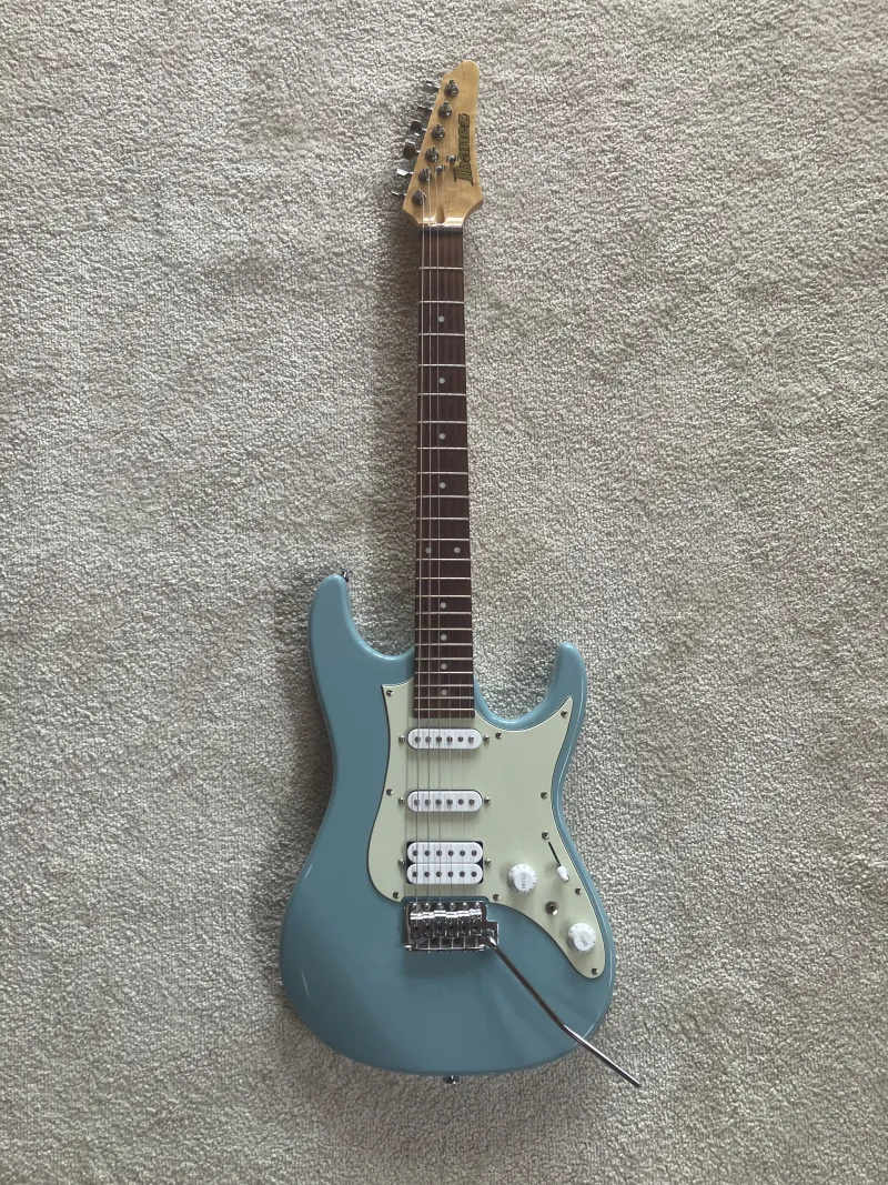 Ibanez AZES40 Electric guitar