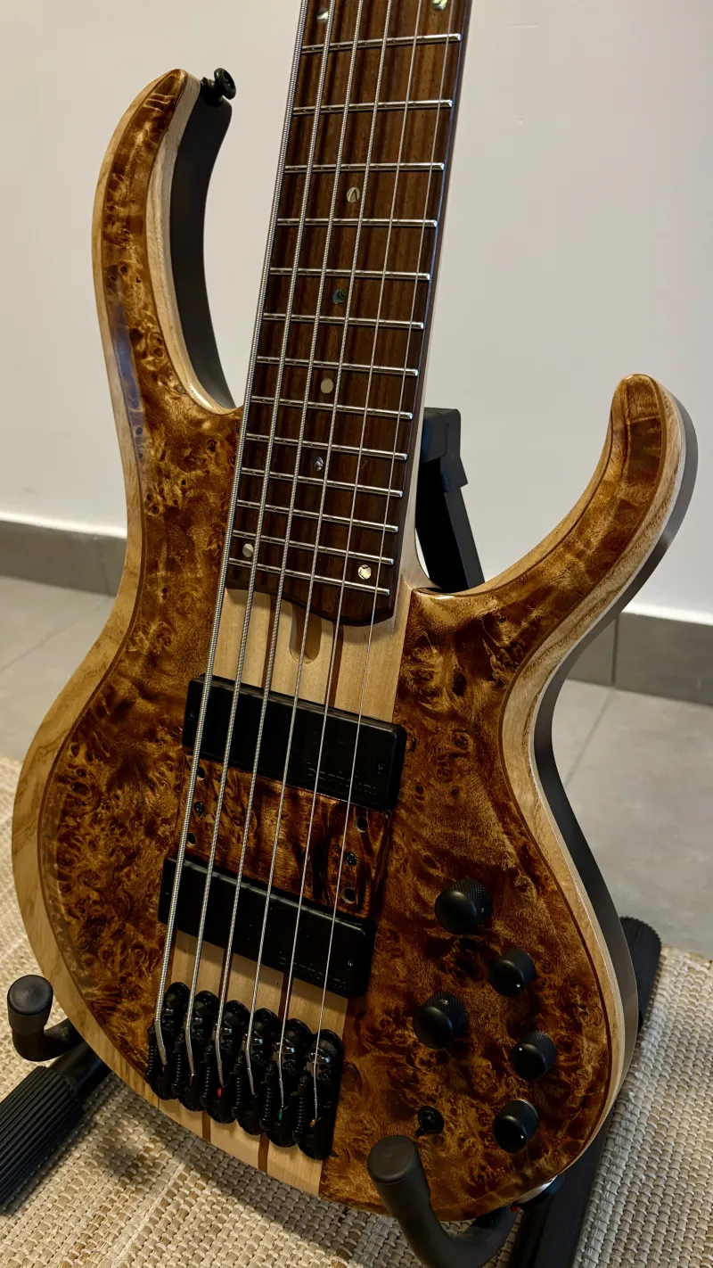 Ibanez BTB846V ABL Basszusgitár 6 húros
