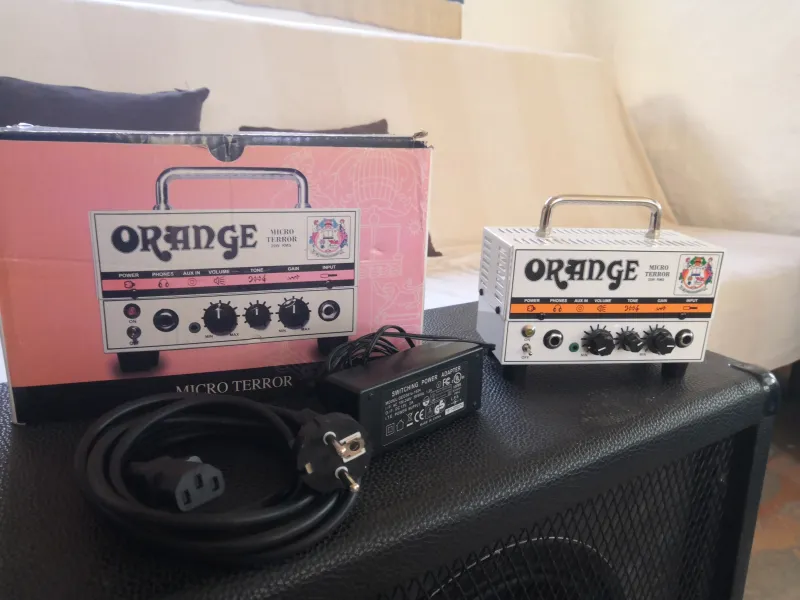 Orange Micro Terror Fej és láda