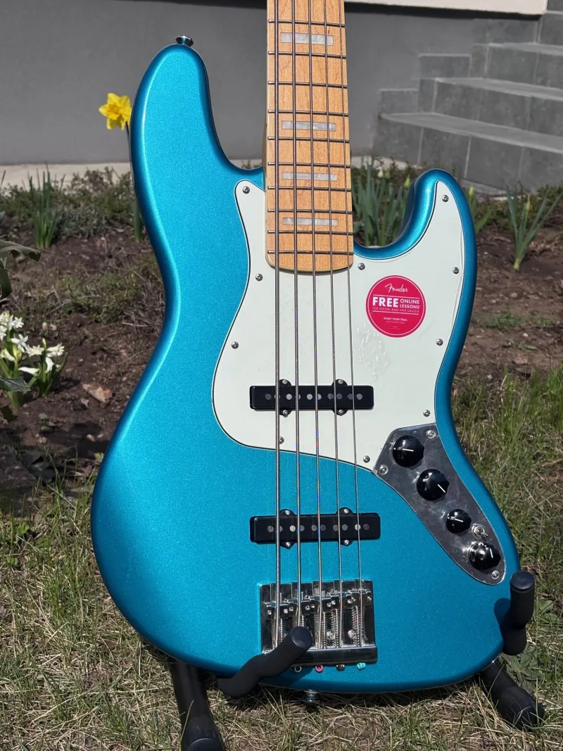 Squier Classic Vibe Active 70s Jazz Bass V Bass guitar 5 strings