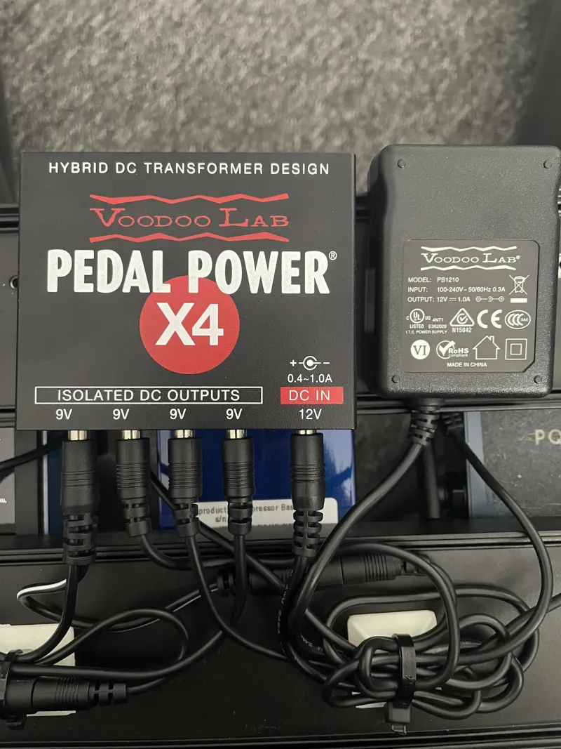 Voodoo Lab Pedal Power x4 Adaptador