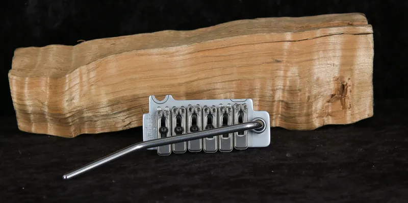 Wilkinson VS100N Tremolo