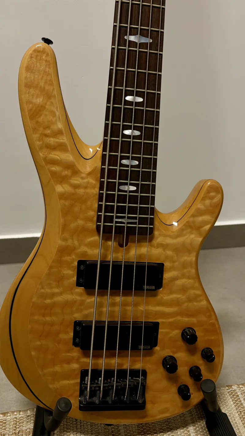 YAMAHA TRB 1005 Basszusgitár 5 húros