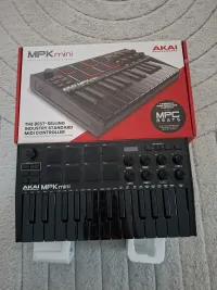 Akai Mpk mini MIDI controller - Kunstár Krisztián [Today, 9:23 am]
