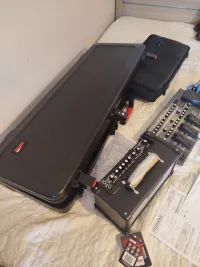 BOSS ME 80 Elektromos gitár szett - Tibor 72 [Tegnap, 13:10]