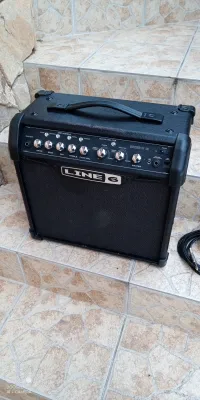 Line6 Spider IV 15