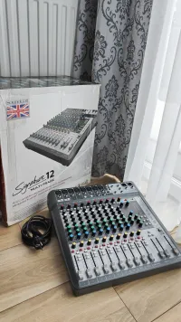 Soundcraft Signature 12 MTK