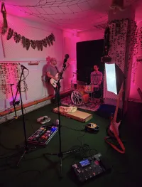 - Debrecen belvárosa Rehearsal room - Ká Stúdió [Yesterday, 9:18 pm]