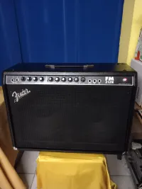 Fender FM 212R.