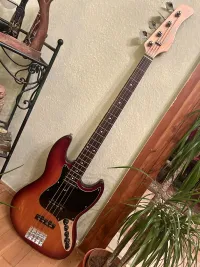 Sire V3 Tobacco Sunburst