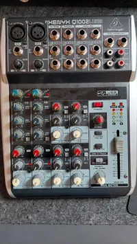 Behringer Xenyx Q1002 USB