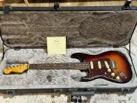 Fender American Professional II Stratocaster SSS 3TS Balkezes elektromos gitár - Tarjányi Máté [Tegnap, 21:47]