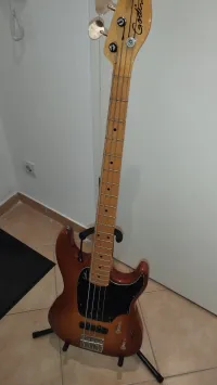 Godin Shifter Classic 4