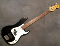 Squier Standard Precision