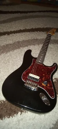 Squier Stratocaster Elektromos gitár - PCSZM [Ma, 19:29]