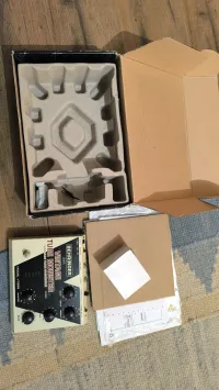 Behringer VT999 Vintage Tube Monster Torzító - csimpupu [Tegnap, 14:49]