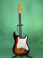 Fender American Vintage II Stratocaster -2024- Sunburst Elektromos gitár - Terry Etheridge [Ma, 13:18]