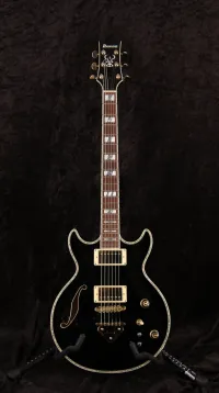 Ibanez AR520H-BK MIC