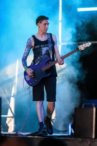 LTD AP-204 Bass guitar - Kostyál Viktor [Today, 3:51 pm]