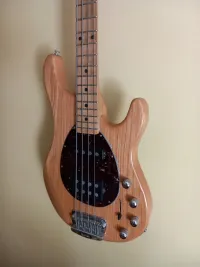 Music Man Sterling 4HS Basszusgitár - Bacsi [Ma, 09:04]
