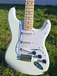 Squier Sonic Hardtail Stratocaster