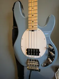 Sterling By MusicMan StingRay S.U.B. 4 Bass guitar - Ruben Szuhánszki [Today, 5:22 pm]