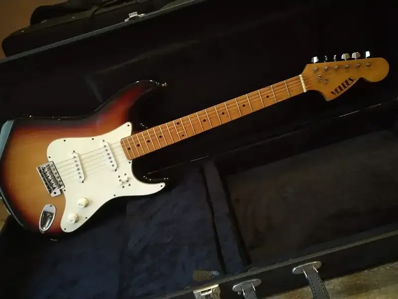 Volbes Volbes MIJ+KEMÉNYTOK Elektromos gitár