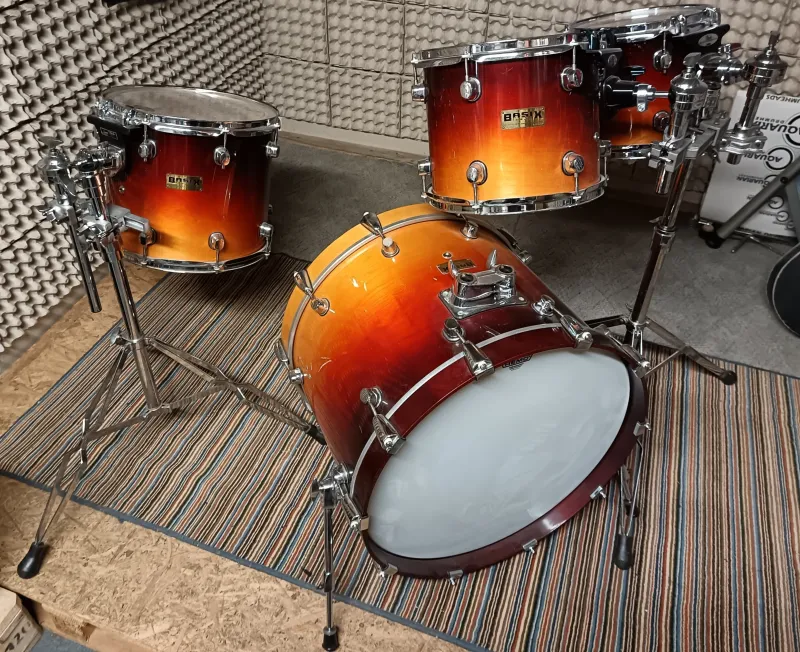 Basix Custom Dobfelszerelés