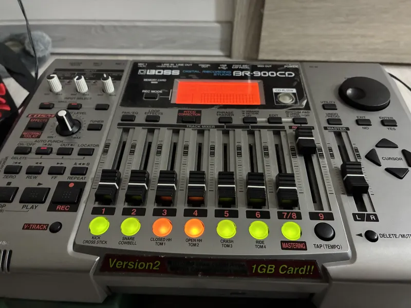 BOSS BR-900CD Multi rekordér