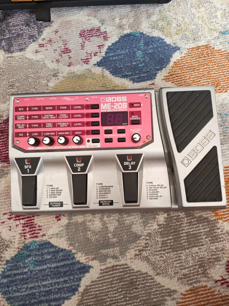 BOSS ME-20B BASS MULTIPLE EFFECTS 【値下げ中】 値下げ中 BOSS ME-20B BASS MULTIPLE EFFECTS ME-20B BOSS EFFECTS