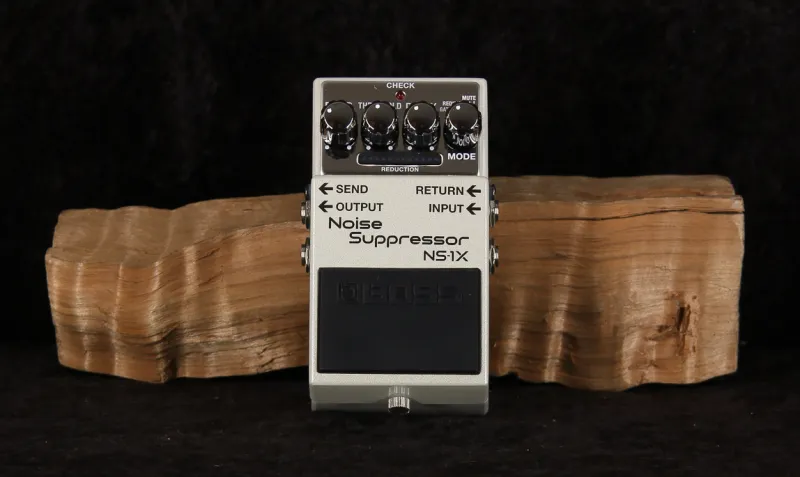 BOSS NS-1X Noise Suppressor Effekt pedál