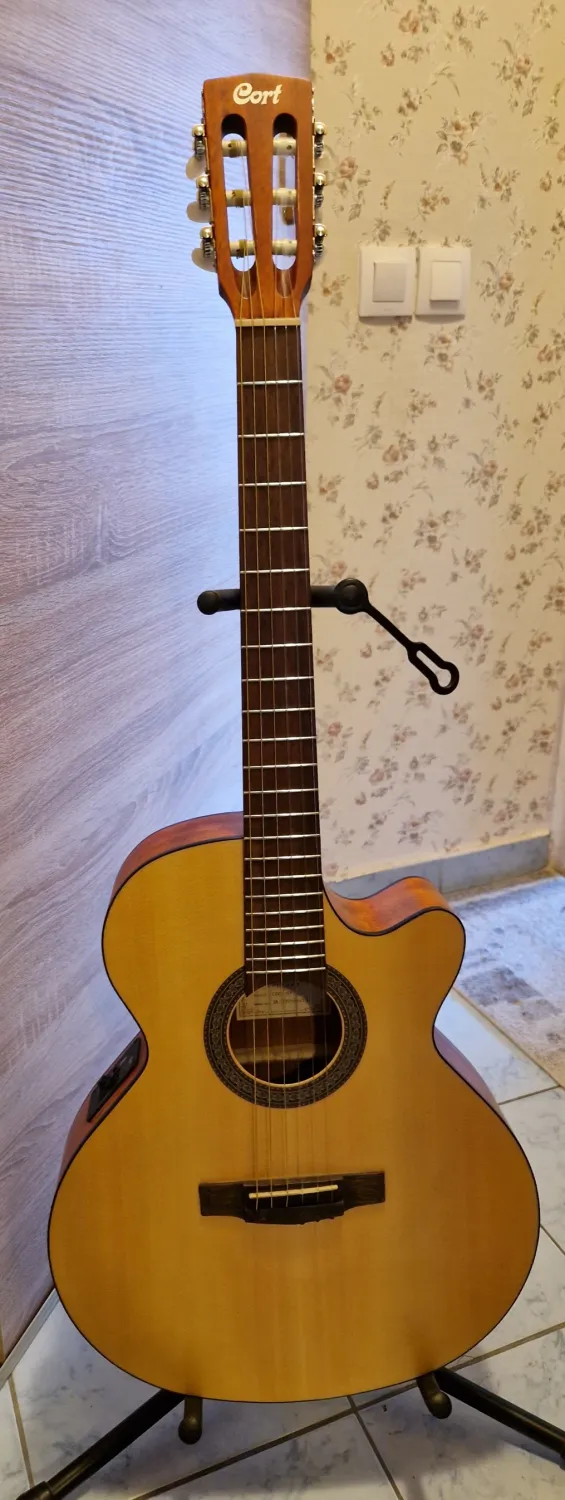 Cort CEC1 OP Elektroakusztikus klasszikus gitár