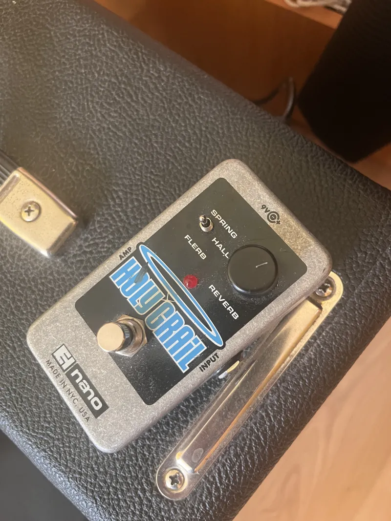 Electro Harmonix Holy Grail Nano Reverb Pedal