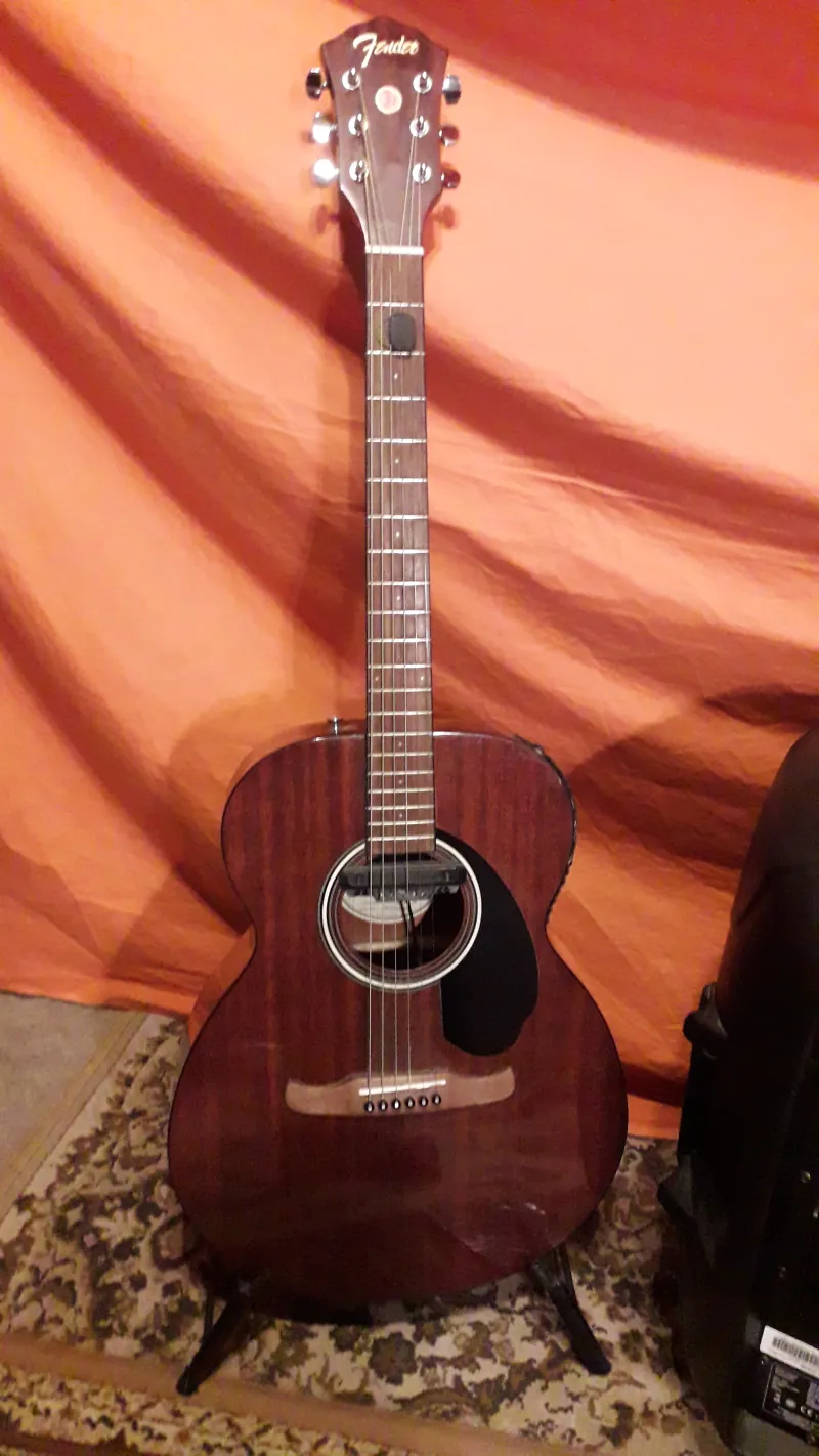 Fender FA-135 Electro-acoustic guitar