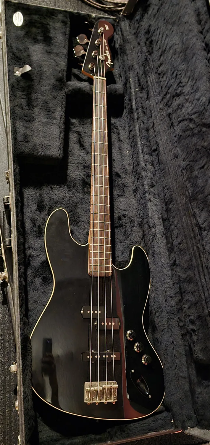 Fender Jazz bass Basgitara