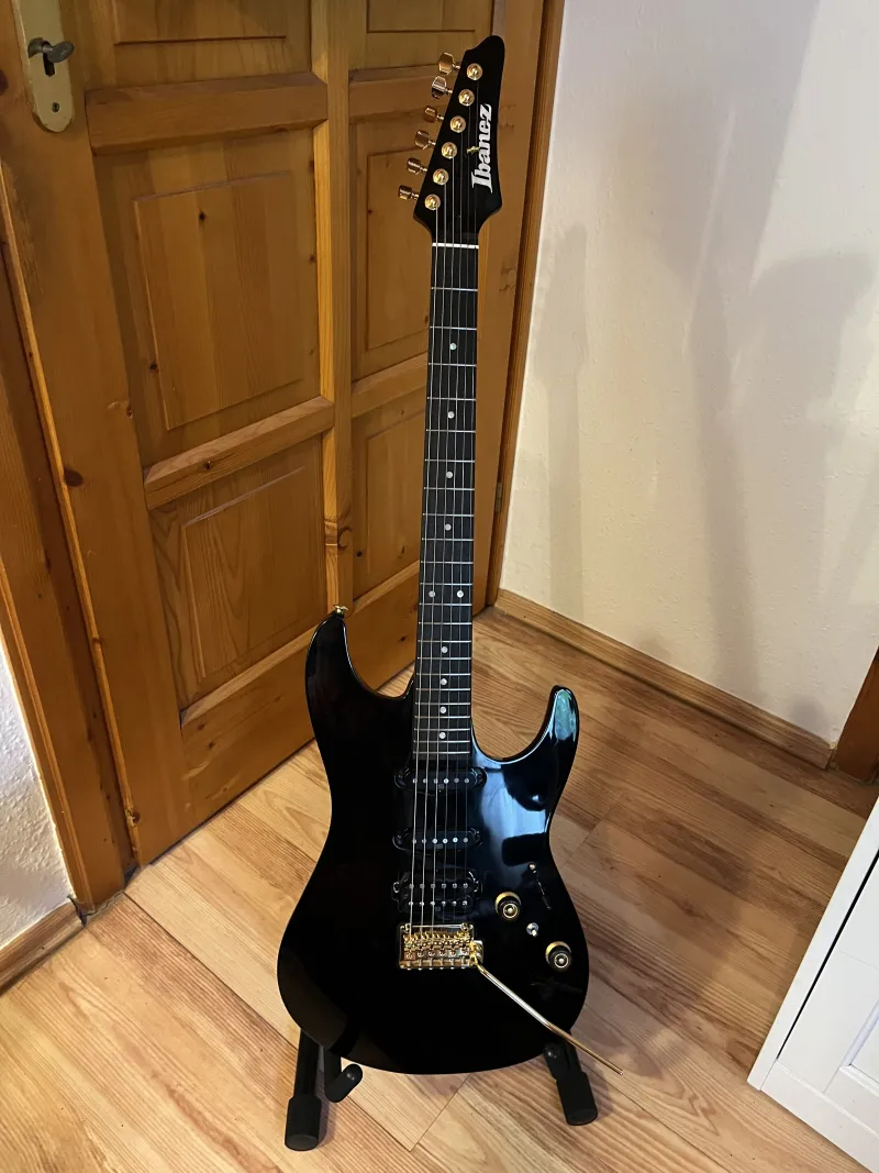 Ibanez AZ 26P1-BK Elektrická gitara