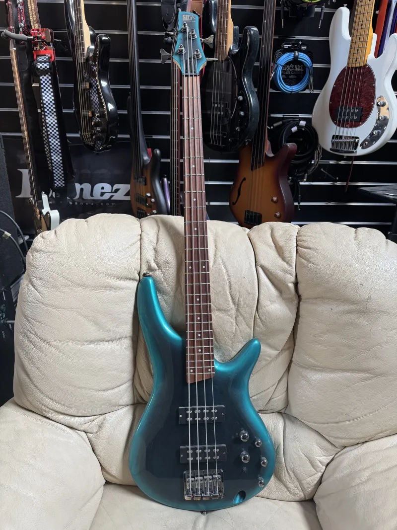 Ibanez SR300 Basszusgitár