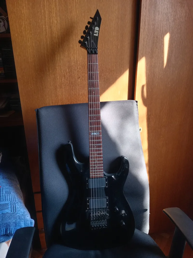 LTD MH-50 Elektromos gitár